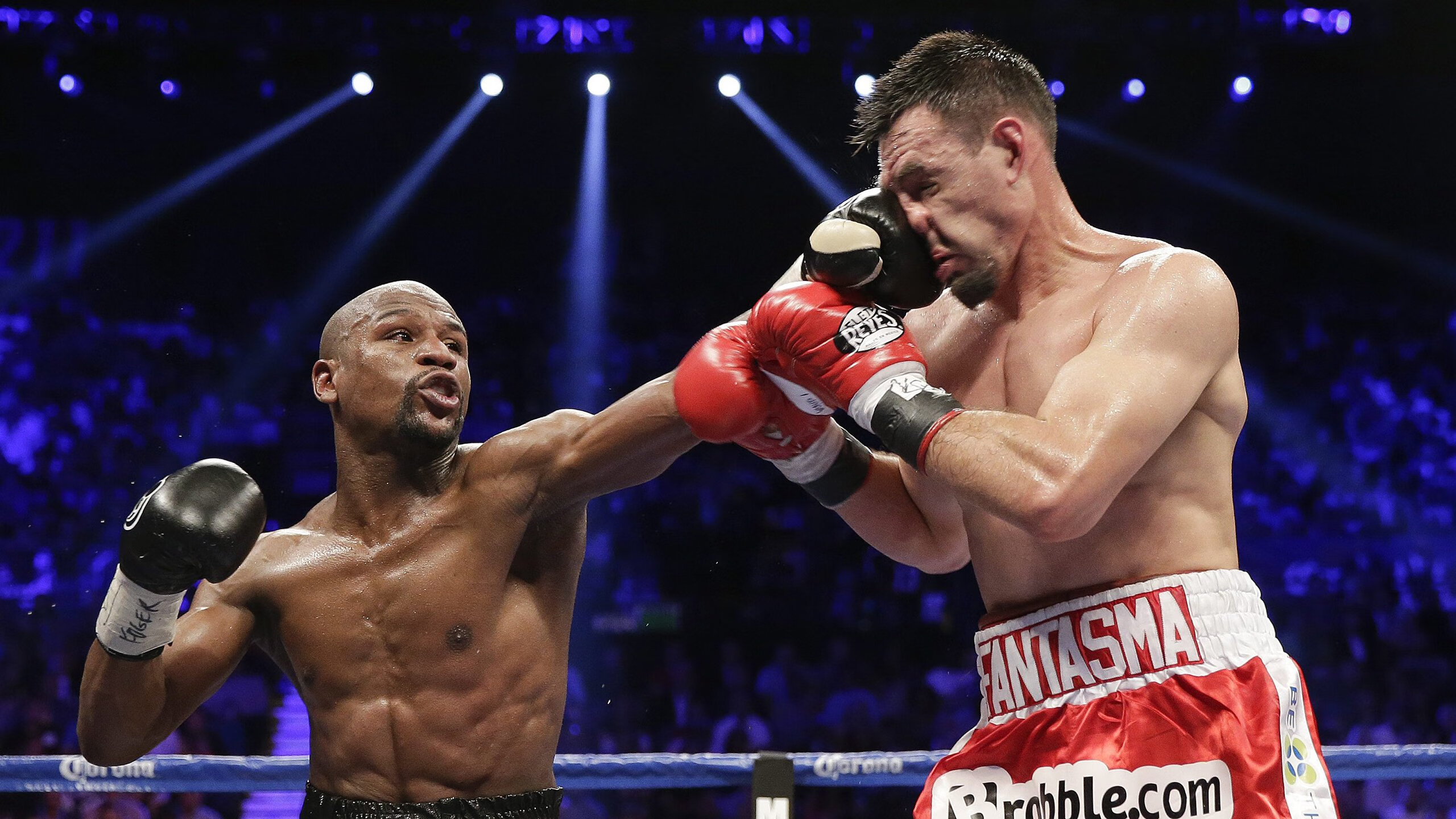 开云官方-阿伦·斯密斯：将全黑队的传球与进攻调度提升至新高度，阿伦-内史密斯