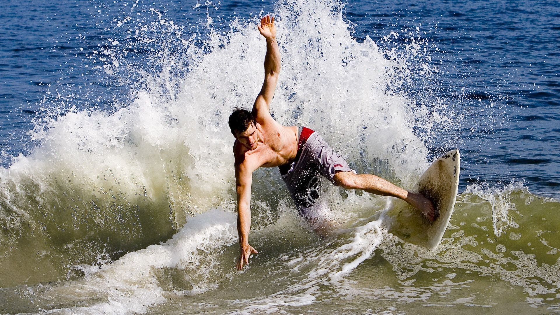 里根·史密斯耐力与爆发力完美结合，史密斯·李